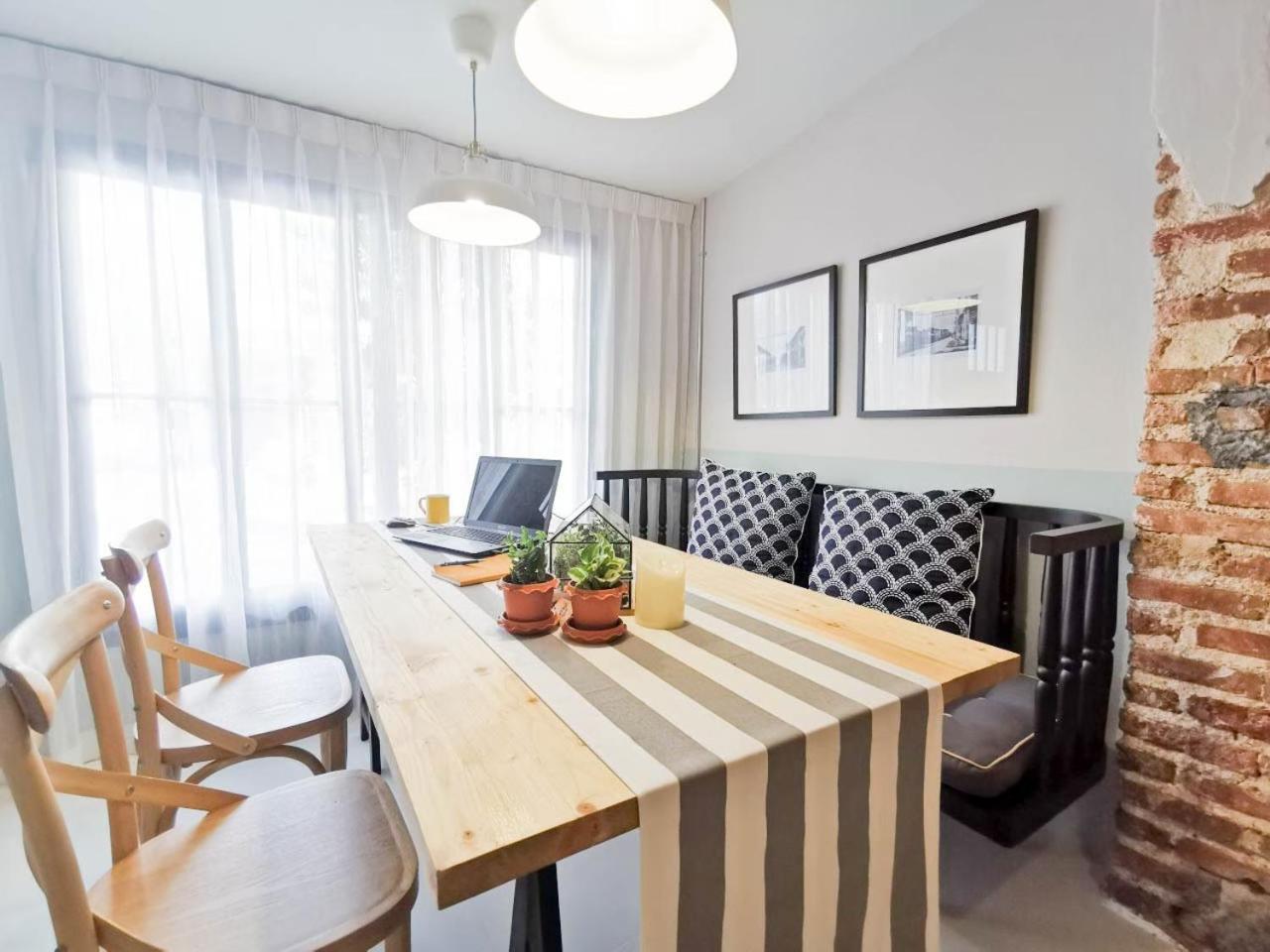 Snoozy Guesthouse Phuket المظهر الخارجي الصورة