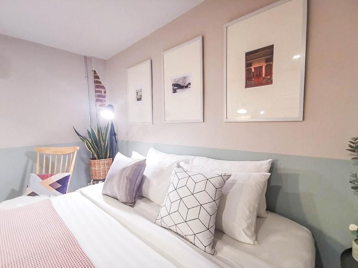 Snoozy Guesthouse Phuket المظهر الخارجي الصورة