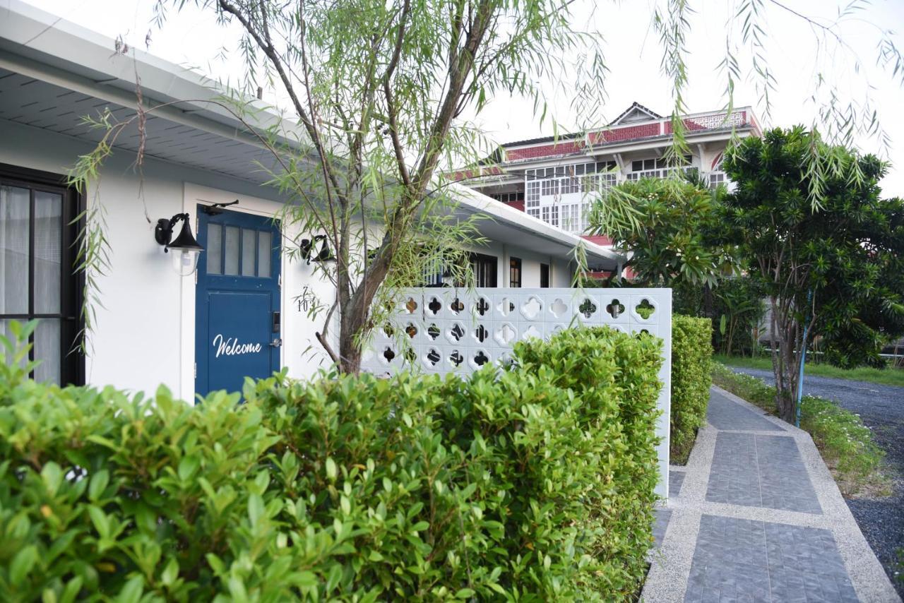 Snoozy Guesthouse Phuket المظهر الخارجي الصورة